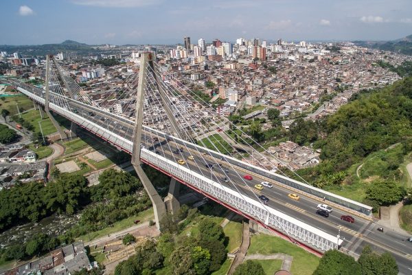 Cesar,Gaviria,Trujillo,Viaduct,In,The,City,Of,Pereira-risaralda-colombia